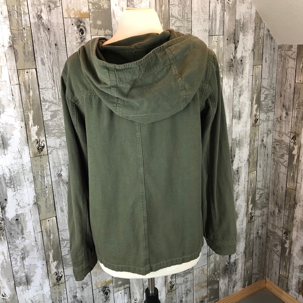 Jacket - Picture 3 of 10